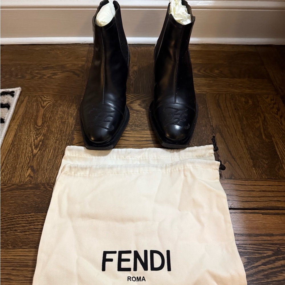 Fendi Black Leather Chelsea Boots